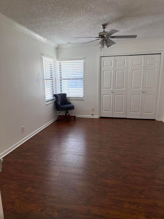 En Renta: $4,650 (3 camas, 2 baños, 1620 Pies cuadrados)