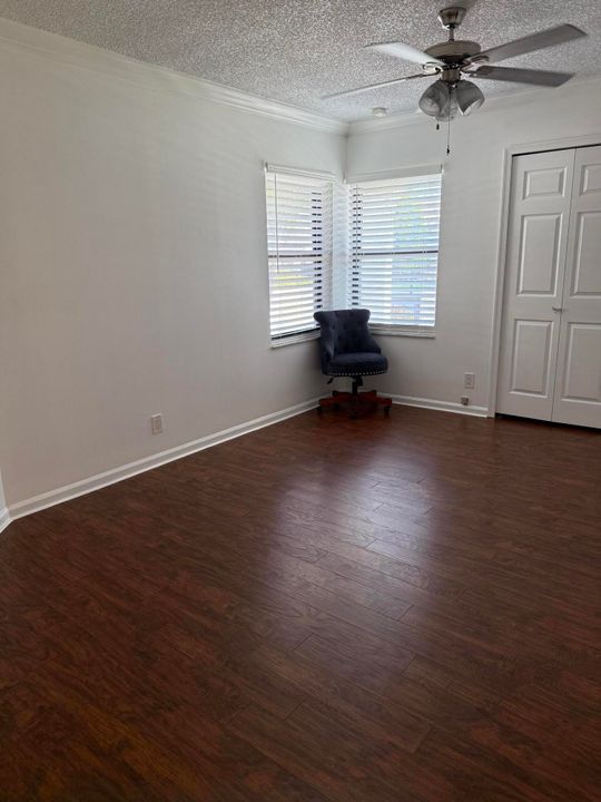 En Renta: $4,650 (3 camas, 2 baños, 1620 Pies cuadrados)