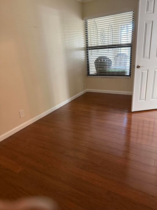 En Renta: $4,650 (3 camas, 2 baños, 1620 Pies cuadrados)