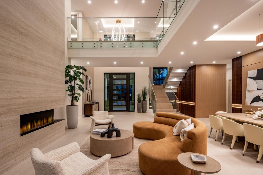 For Sale: $12,495,000 (6 beds, 8 baths, 7202 Square Feet)