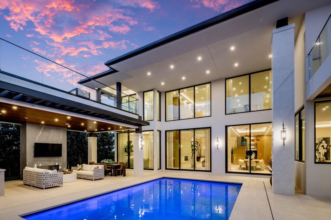 For Sale: $12,495,000 (6 beds, 8 baths, 7202 Square Feet)