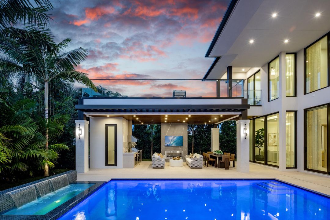 For Sale: $12,495,000 (6 beds, 8 baths, 7202 Square Feet)