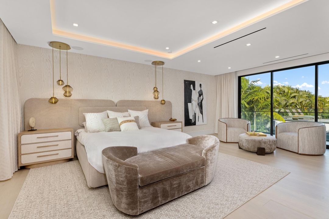 For Sale: $12,495,000 (6 beds, 8 baths, 7202 Square Feet)