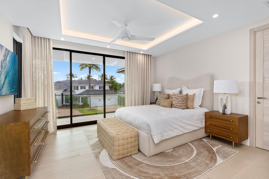 For Sale: $12,495,000 (6 beds, 8 baths, 7202 Square Feet)