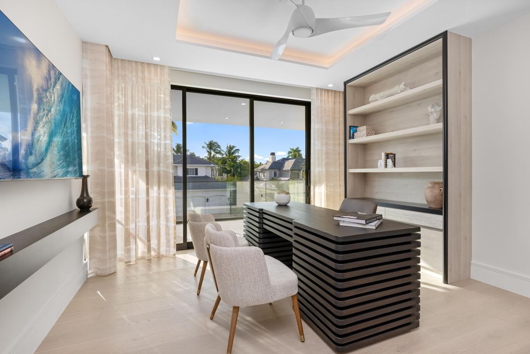 For Sale: $12,495,000 (6 beds, 8 baths, 7202 Square Feet)