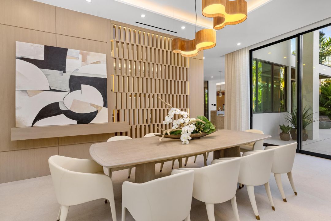 For Sale: $12,495,000 (6 beds, 8 baths, 7202 Square Feet)