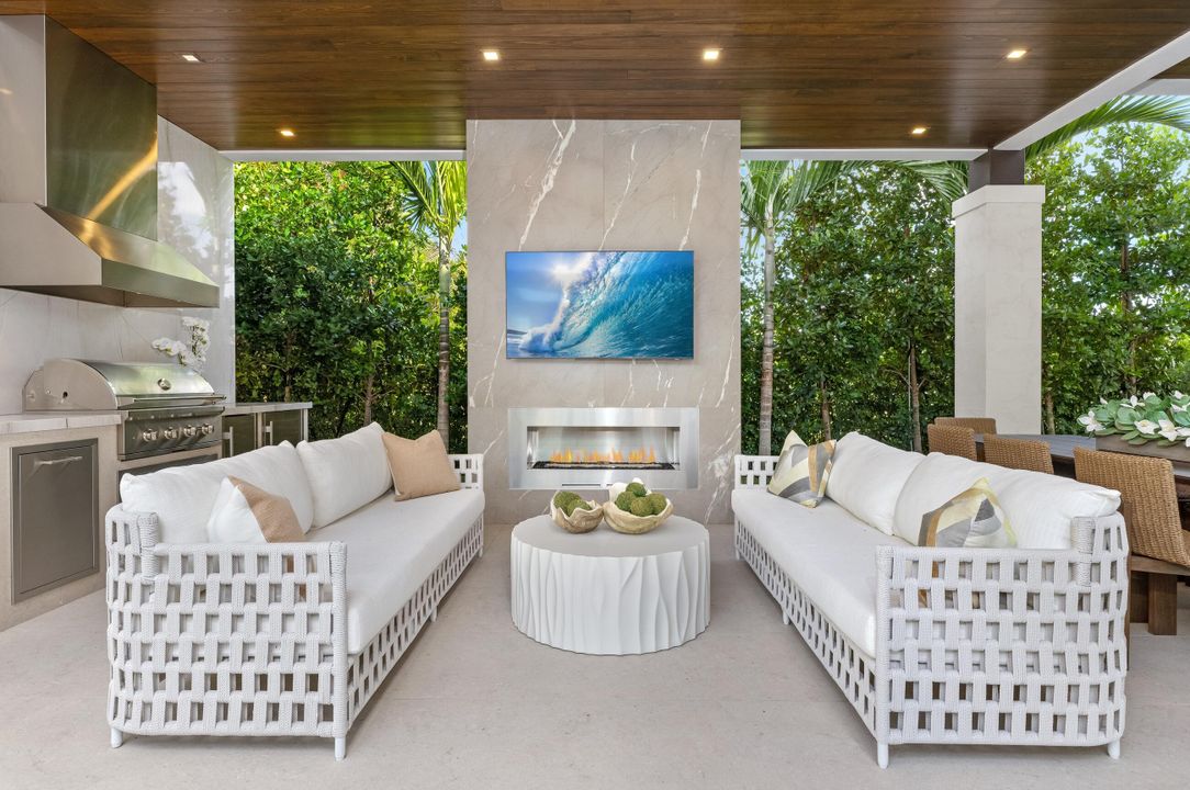 For Sale: $12,495,000 (6 beds, 8 baths, 7202 Square Feet)