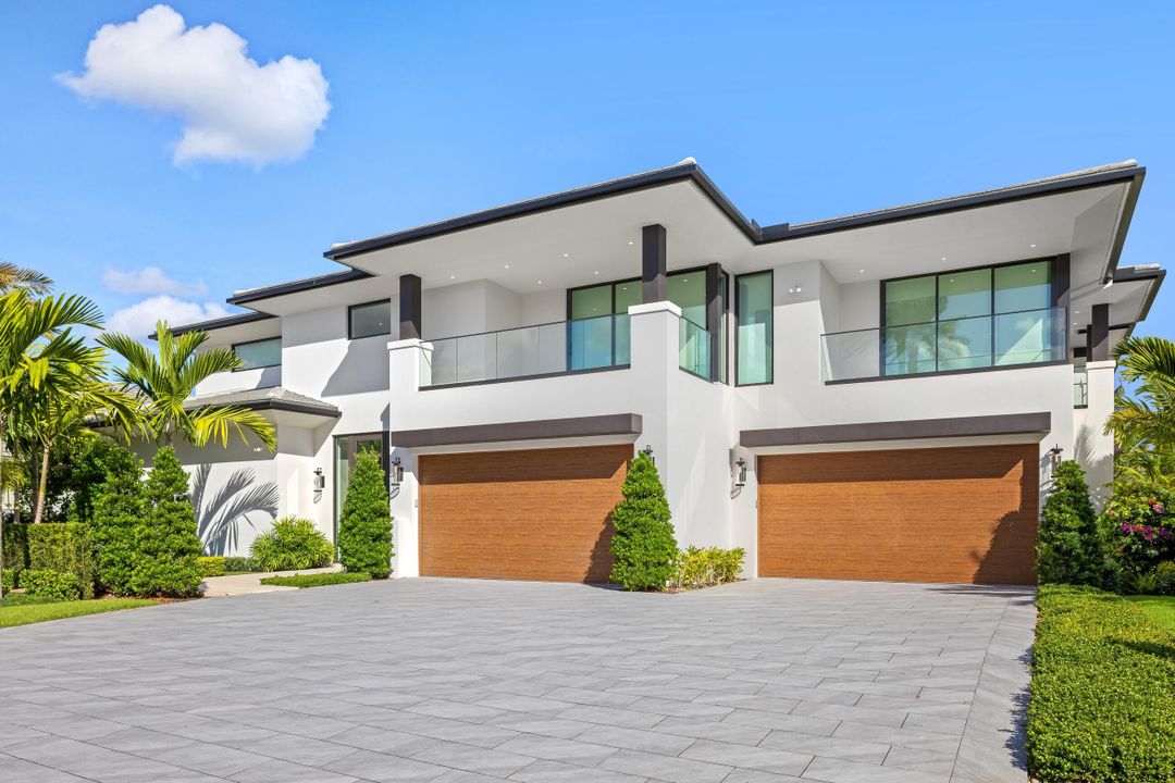 For Sale: $12,495,000 (6 beds, 8 baths, 7202 Square Feet)