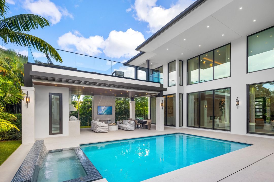 For Sale: $12,495,000 (6 beds, 8 baths, 7202 Square Feet)