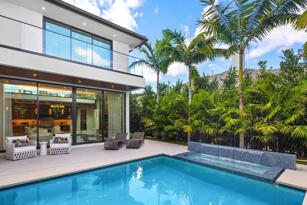 For Sale: $12,495,000 (6 beds, 8 baths, 7202 Square Feet)