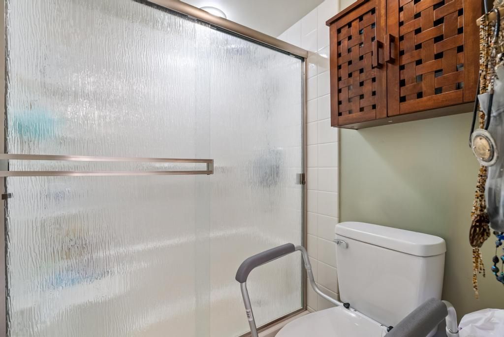 For Sale: $275,000 (2 beds, 2 baths, 1626 Square Feet)