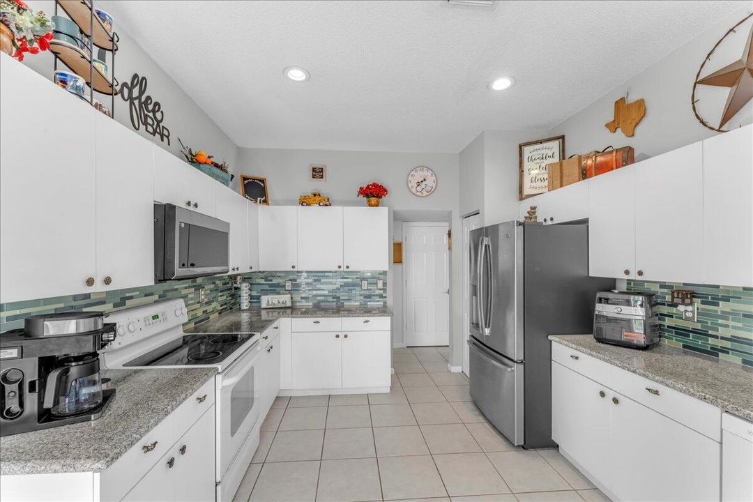 En Venta: $595,000 (3 camas, 2 baños, 1928 Pies cuadrados)