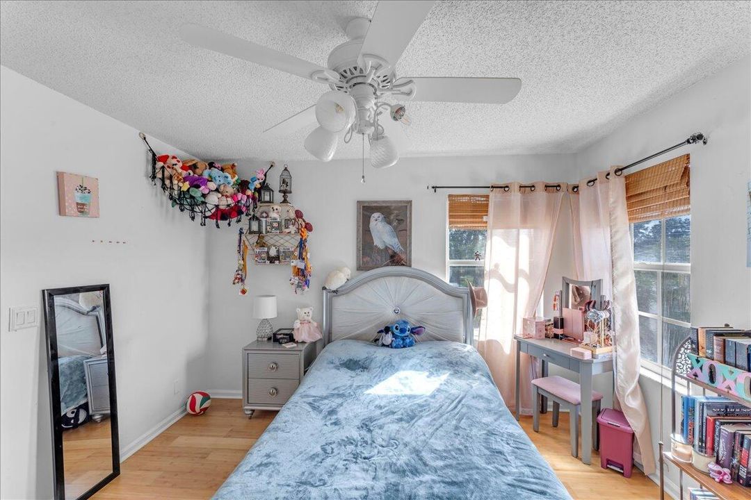 En Venta: $595,000 (3 camas, 2 baños, 1928 Pies cuadrados)