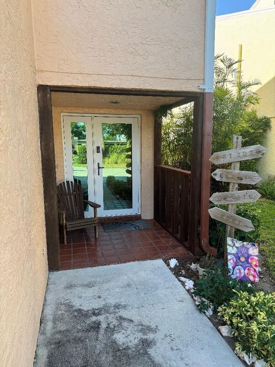 出租: $4,500 (3 贝兹, 2 浴室, 1882 平方英尺)