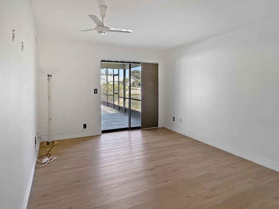 待售: $445,000 (3 贝兹, 2 浴室, 2156 平方英尺)