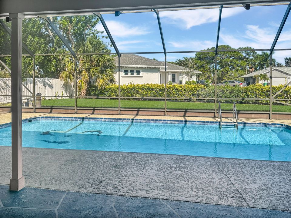 待售: $445,000 (3 贝兹, 2 浴室, 2156 平方英尺)