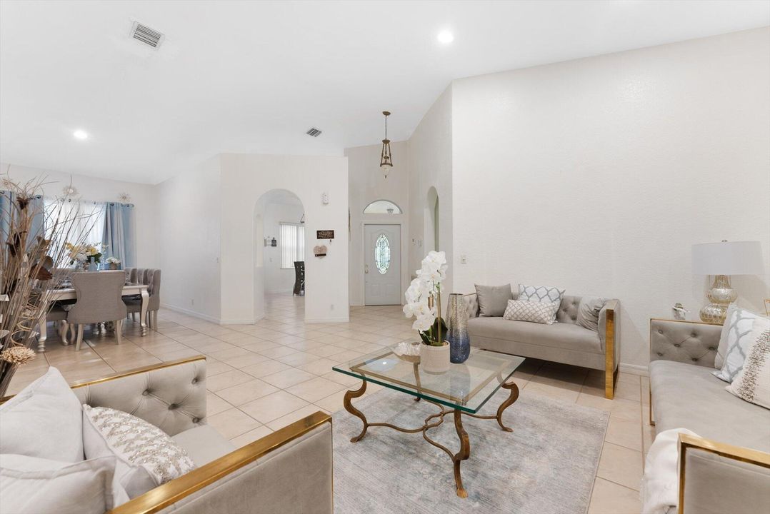 For Sale: $450,000 (3 beds, 2 baths, 1802 Square Feet)