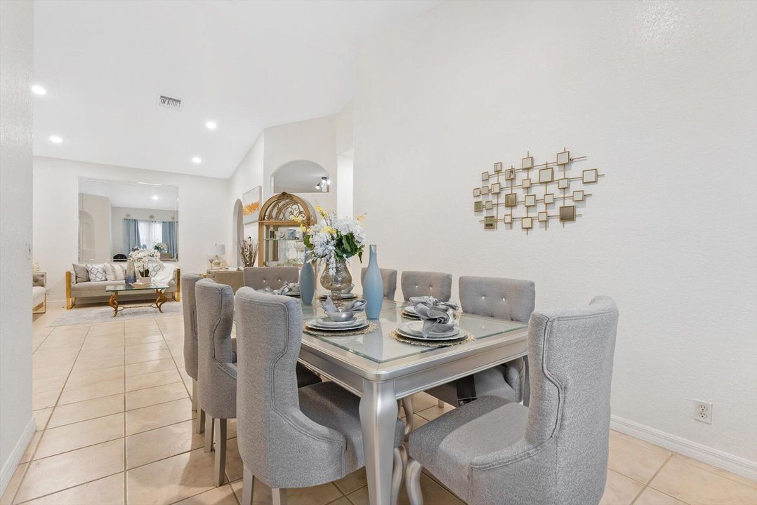 For Sale: $450,000 (3 beds, 2 baths, 1802 Square Feet)