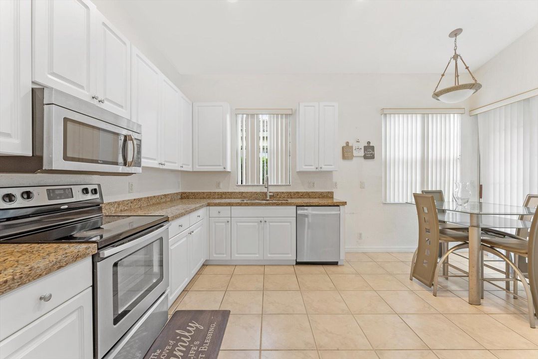 For Sale: $450,000 (3 beds, 2 baths, 1802 Square Feet)