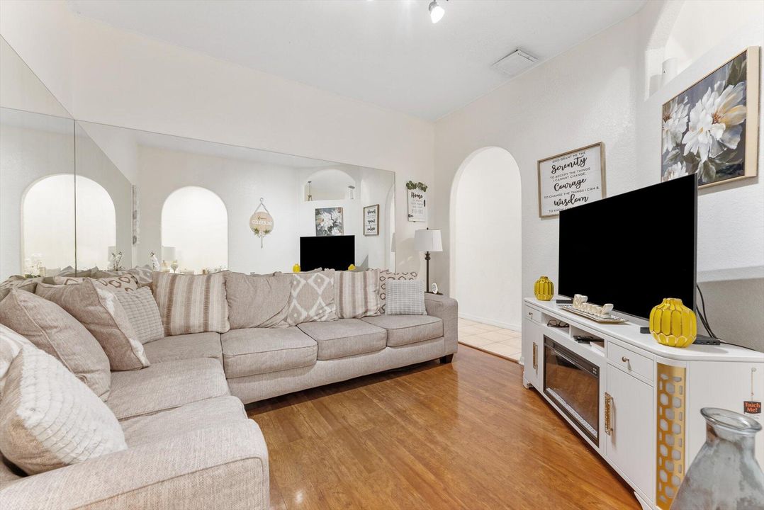 For Sale: $450,000 (3 beds, 2 baths, 1802 Square Feet)