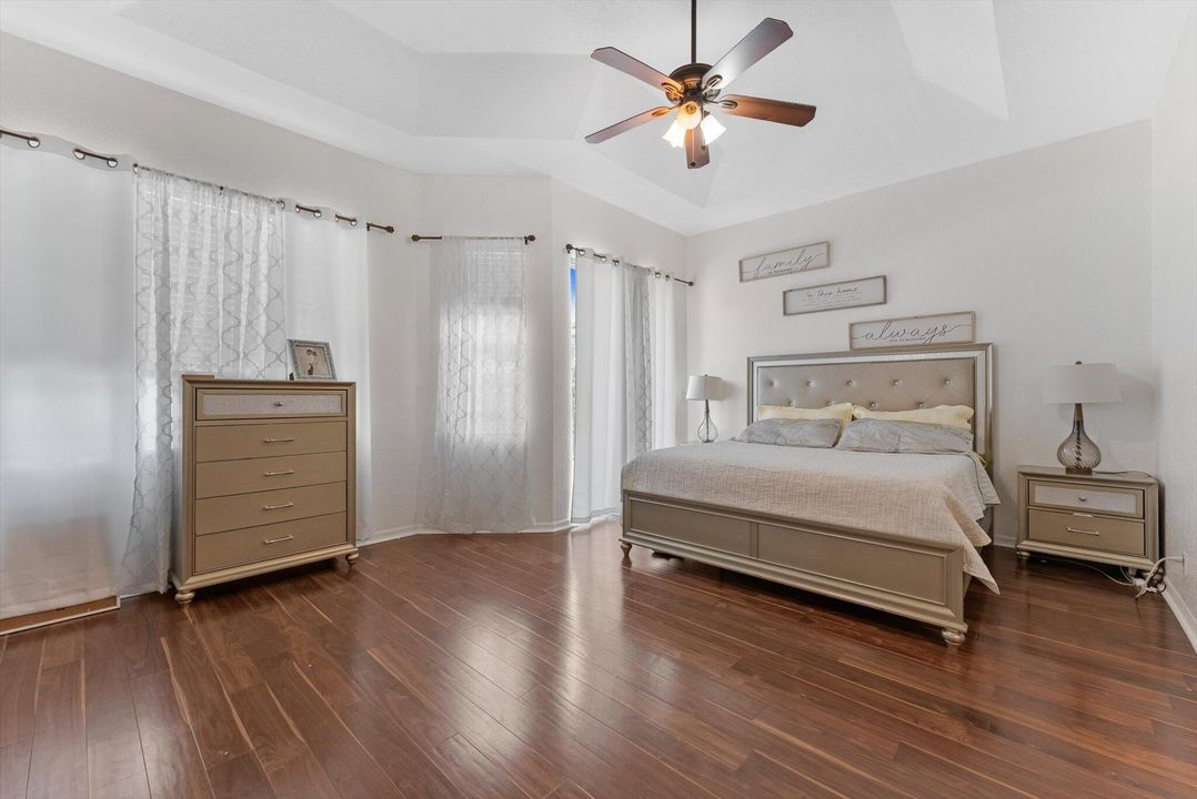 For Sale: $450,000 (3 beds, 2 baths, 1802 Square Feet)