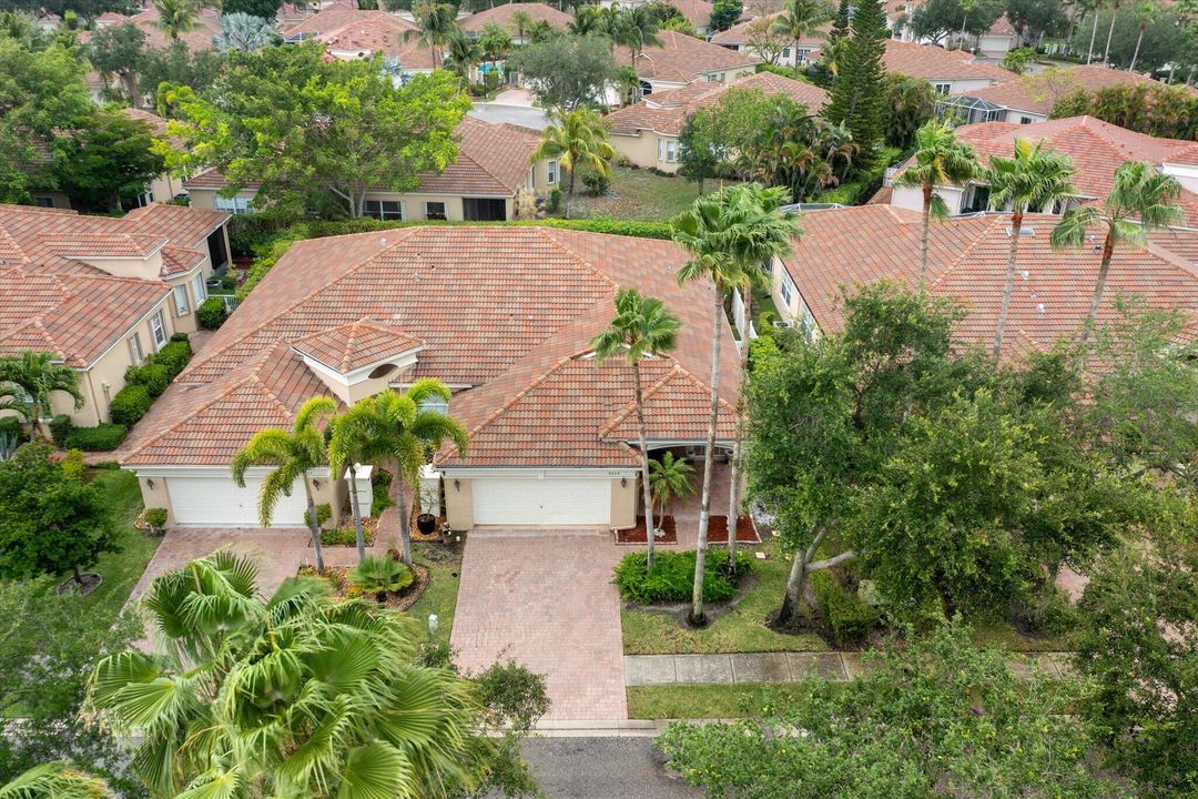 For Sale: $450,000 (3 beds, 2 baths, 1802 Square Feet)