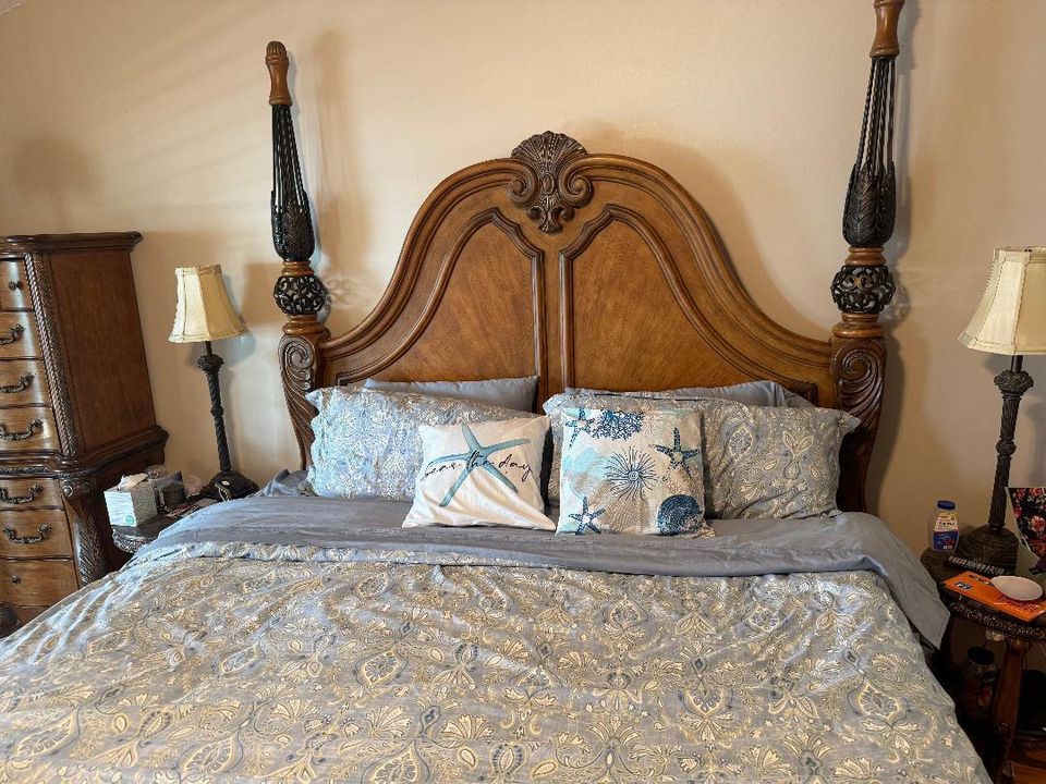 出租: $4,500 (3 贝兹, 2 浴室, 1882 平方英尺)