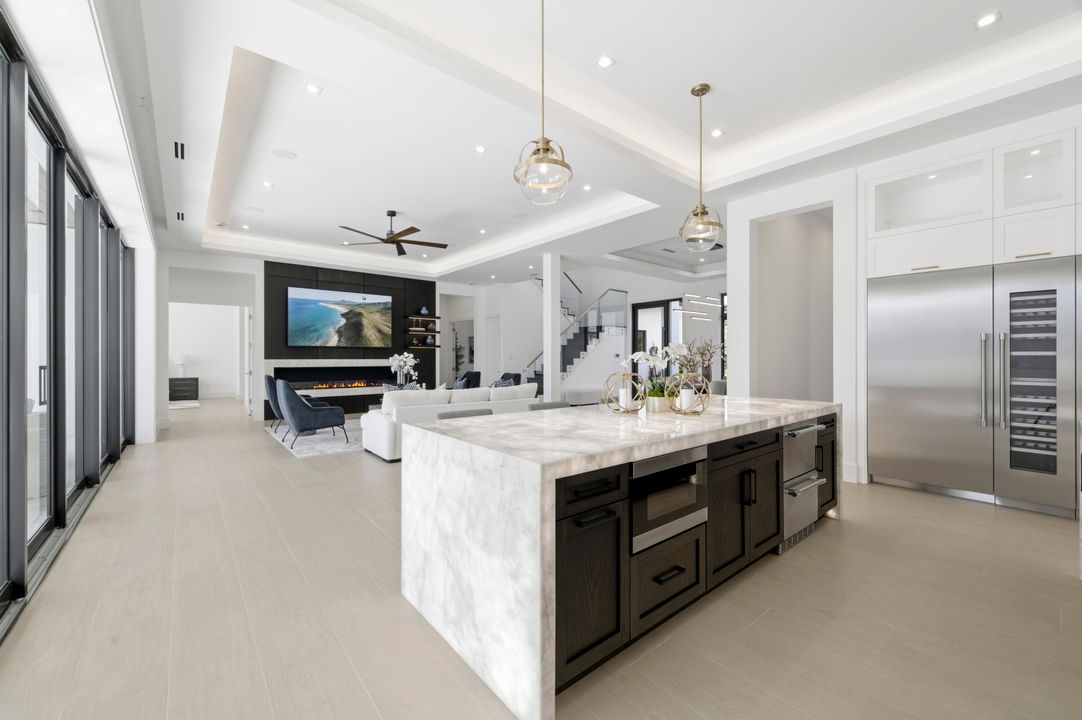 На продажу: $8,500,000 (5 спален, 7 ванн, 5804 Квадратных фут)