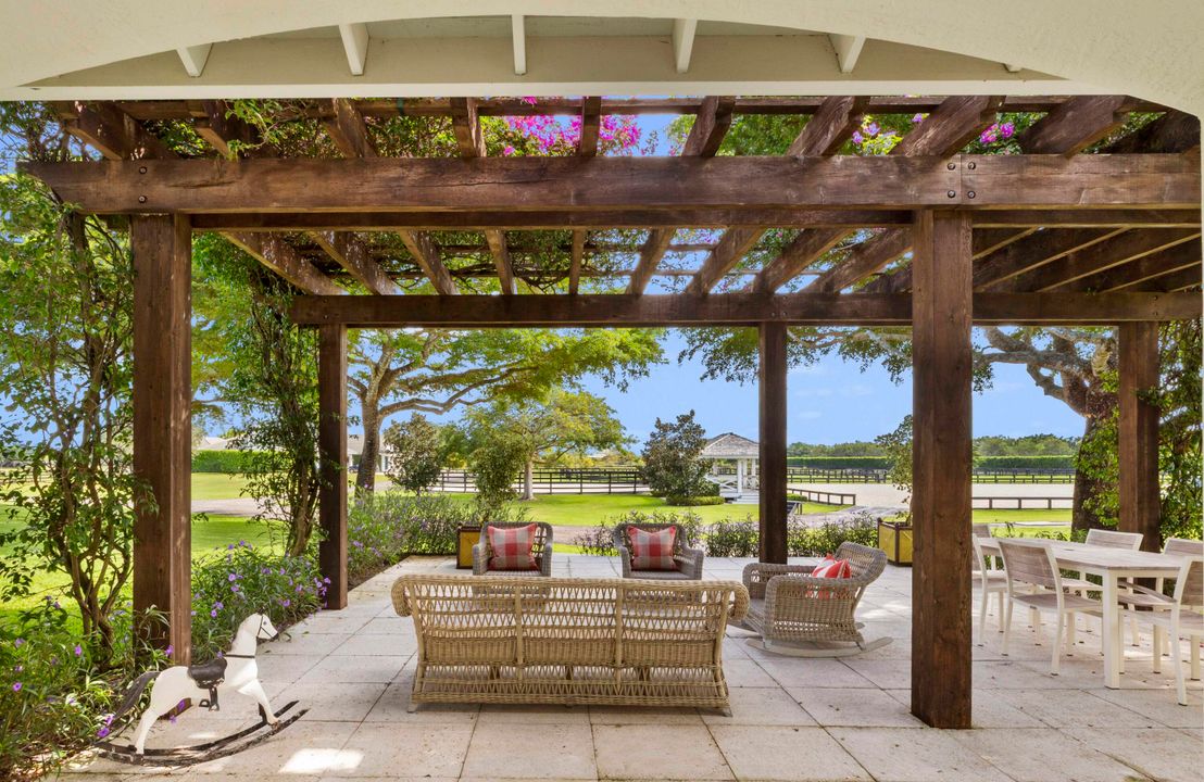 For Sale: $27,950,000 (6 beds, 7 baths, 11274 Square Feet)