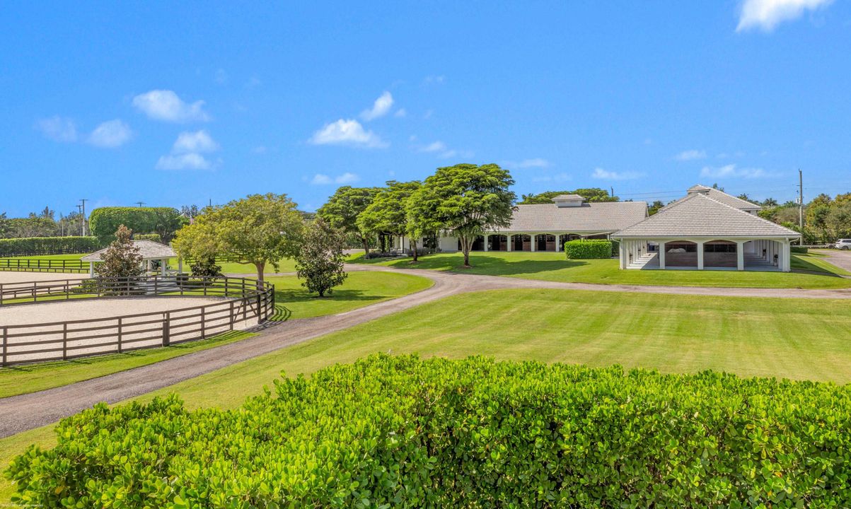 For Sale: $27,950,000 (6 beds, 7 baths, 11274 Square Feet)