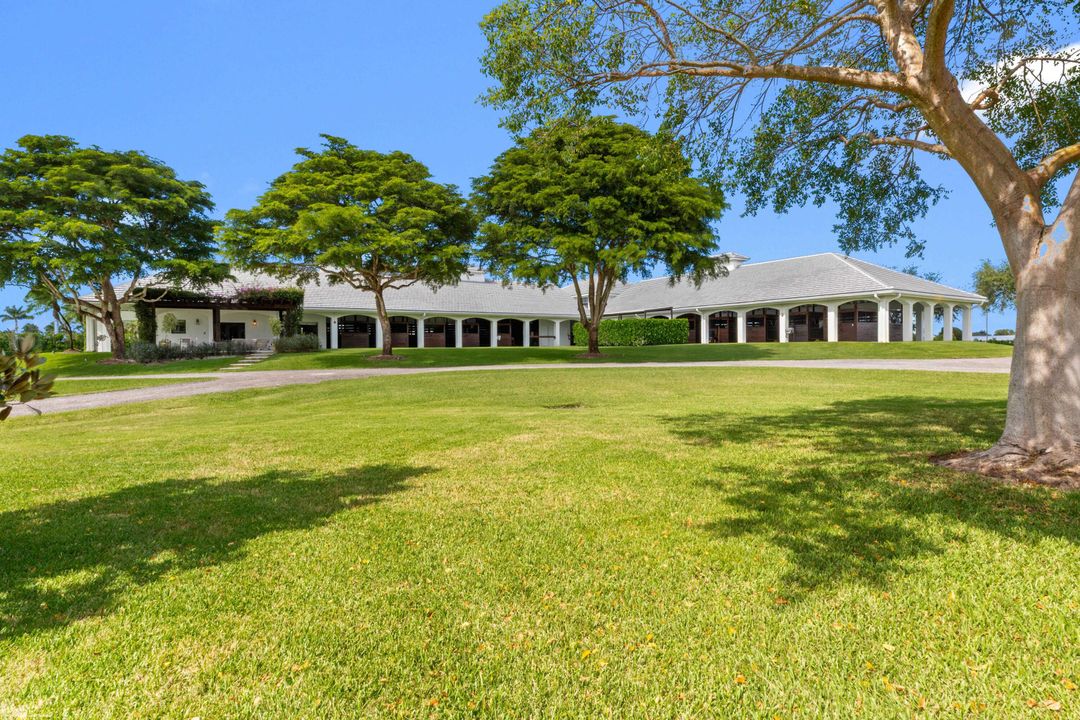 For Sale: $27,950,000 (6 beds, 7 baths, 11274 Square Feet)