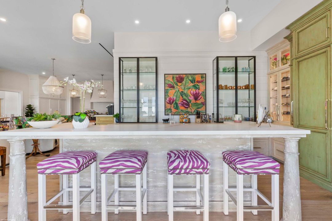 For Sale: $27,950,000 (6 beds, 7 baths, 11274 Square Feet)