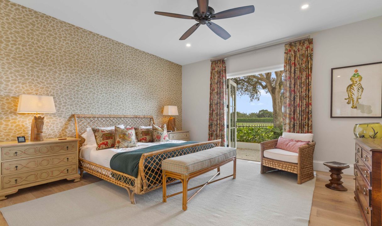 For Sale: $27,950,000 (6 beds, 7 baths, 11274 Square Feet)