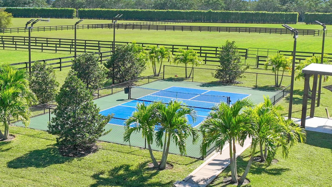 For Sale: $27,950,000 (6 beds, 7 baths, 11274 Square Feet)