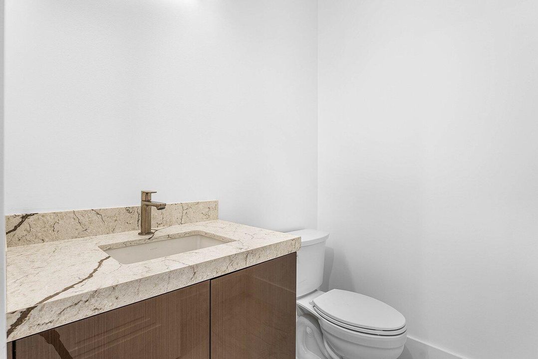 На продажу: $6,150,000 (6 спален, 6 ванн, 5233 Квадратных фут)