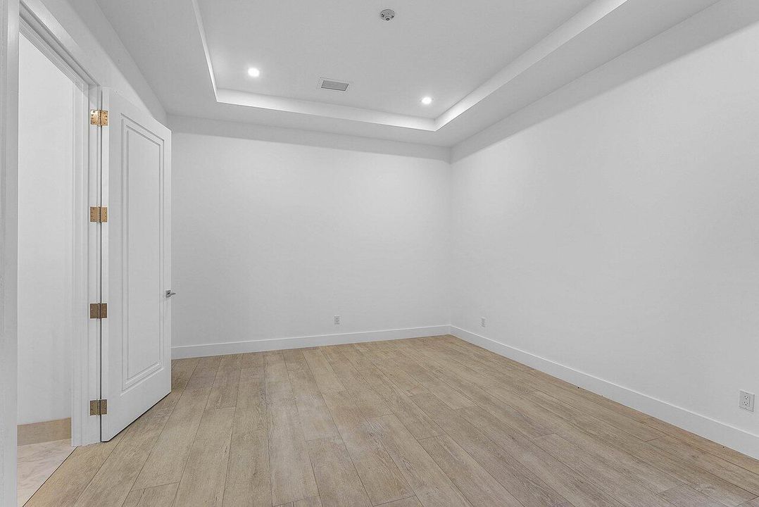 На продажу: $6,150,000 (6 спален, 6 ванн, 5233 Квадратных фут)