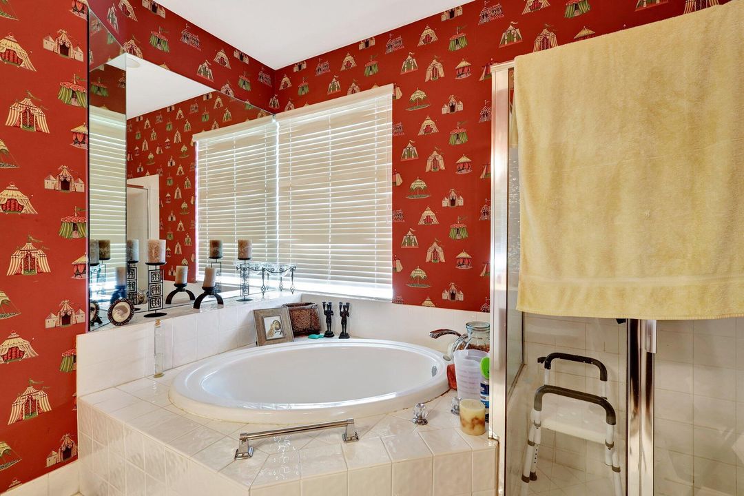 En Venta: $729,000 (4 camas, 2 baños, 2338 Pies cuadrados)