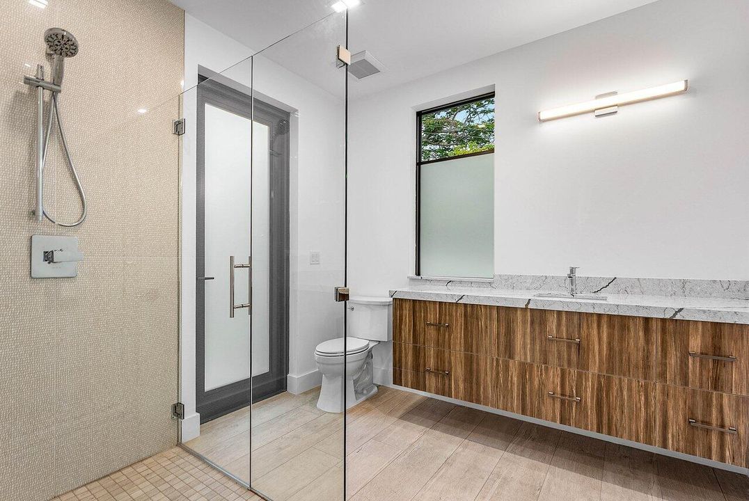 На продажу: $6,150,000 (6 спален, 6 ванн, 5233 Квадратных фут)