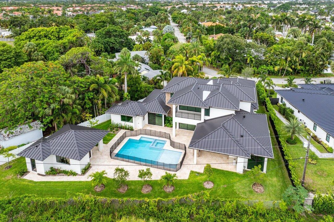 На продажу: $6,150,000 (6 спален, 6 ванн, 5233 Квадратных фут)