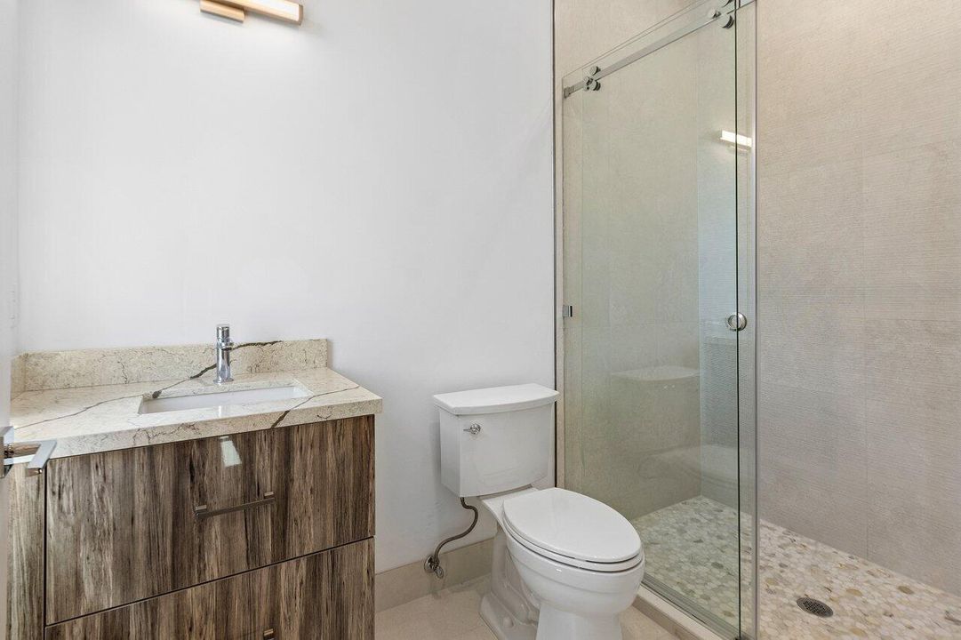 На продажу: $6,150,000 (6 спален, 6 ванн, 5233 Квадратных фут)