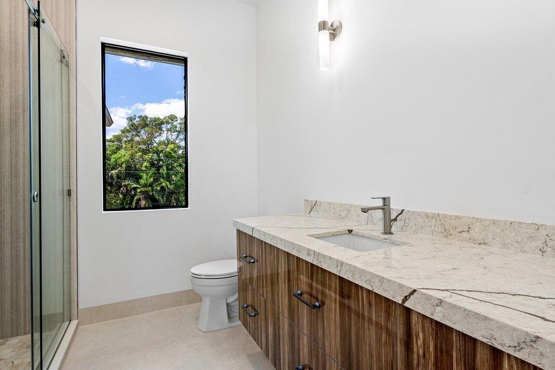 На продажу: $6,150,000 (6 спален, 6 ванн, 5233 Квадратных фут)