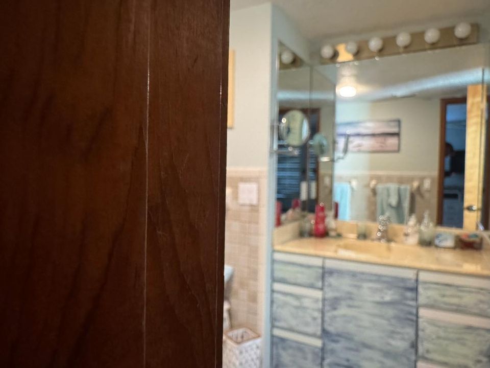 出租: $4,500 (3 贝兹, 2 浴室, 1882 平方英尺)