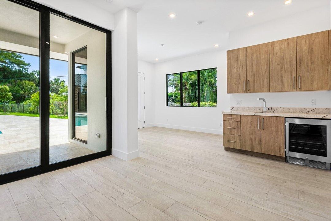 На продажу: $6,150,000 (6 спален, 6 ванн, 5233 Квадратных фут)