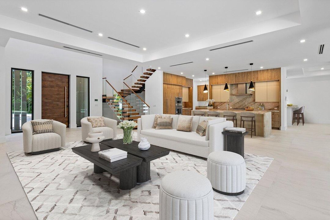 На продажу: $6,150,000 (6 спален, 6 ванн, 5233 Квадратных фут)