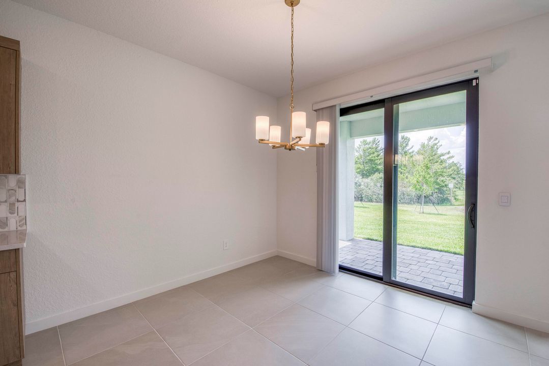 For Rent: $3,500 (4 beds, 2 baths, 1828 Square Feet)