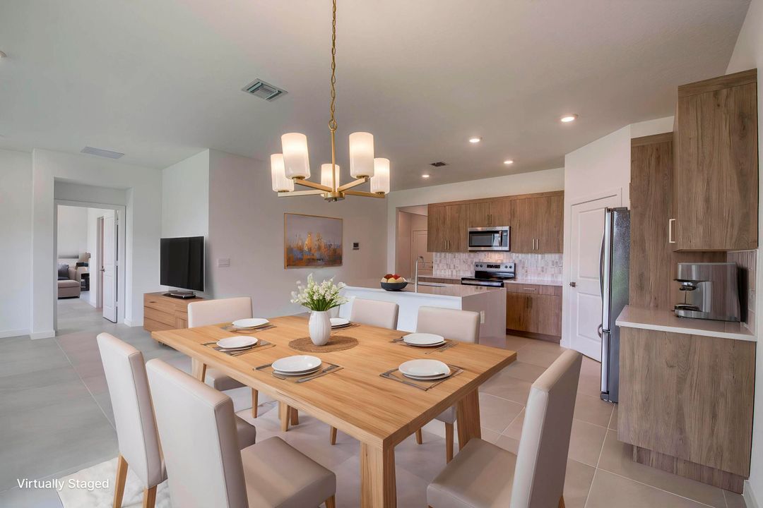 For Rent: $3,500 (4 beds, 2 baths, 1828 Square Feet)