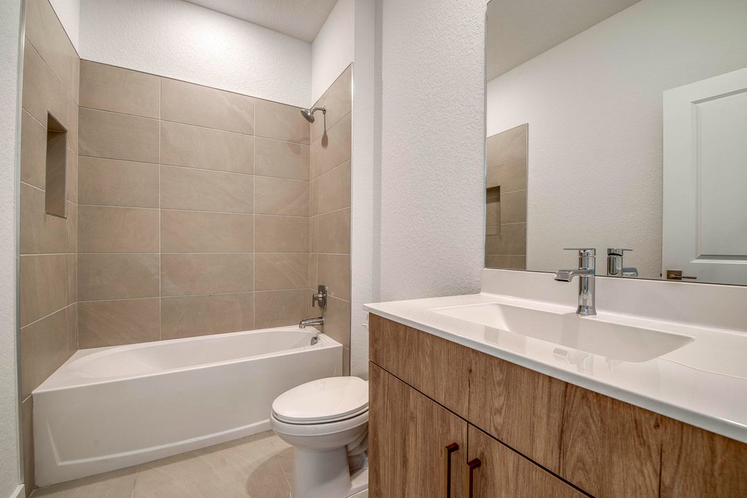 For Rent: $3,500 (4 beds, 2 baths, 1828 Square Feet)