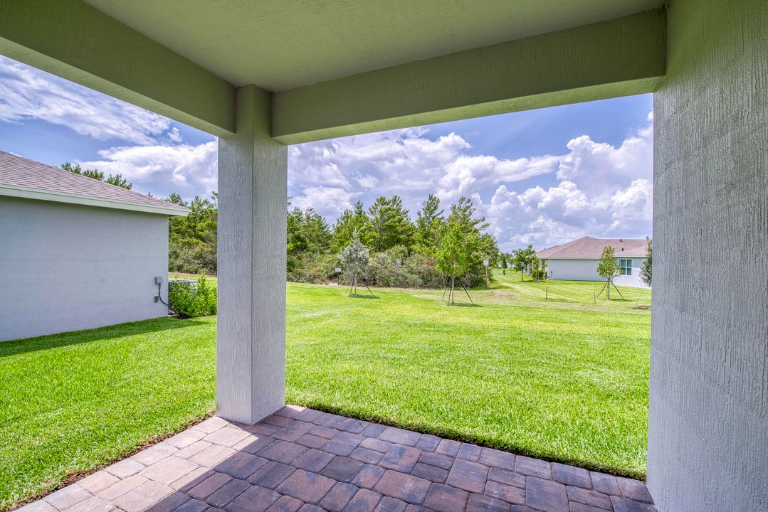 For Rent: $3,500 (4 beds, 2 baths, 1828 Square Feet)