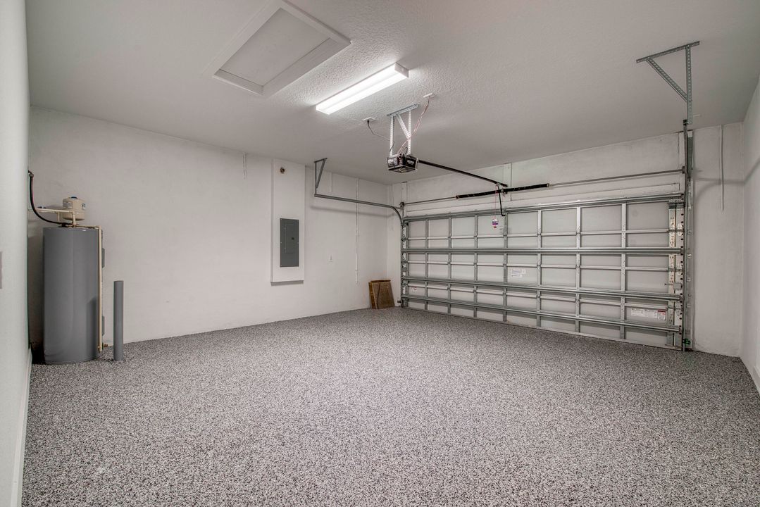 For Rent: $3,500 (4 beds, 2 baths, 1828 Square Feet)