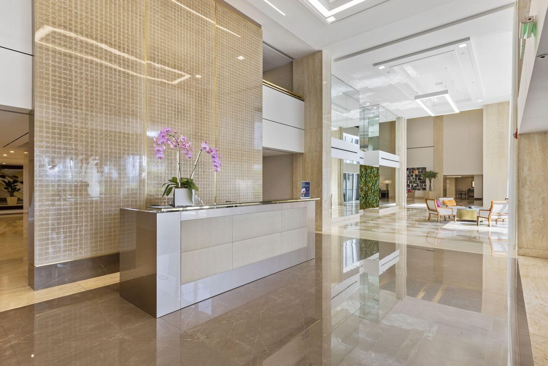 For Sale: $1,900,000 (2 beds, 2 baths, 2560 Square Feet)